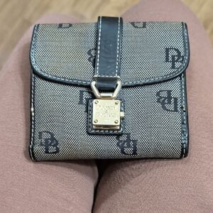 Dooney & Bourke Black and Tan Signature Logo Wallet with Gold-Tone Lock